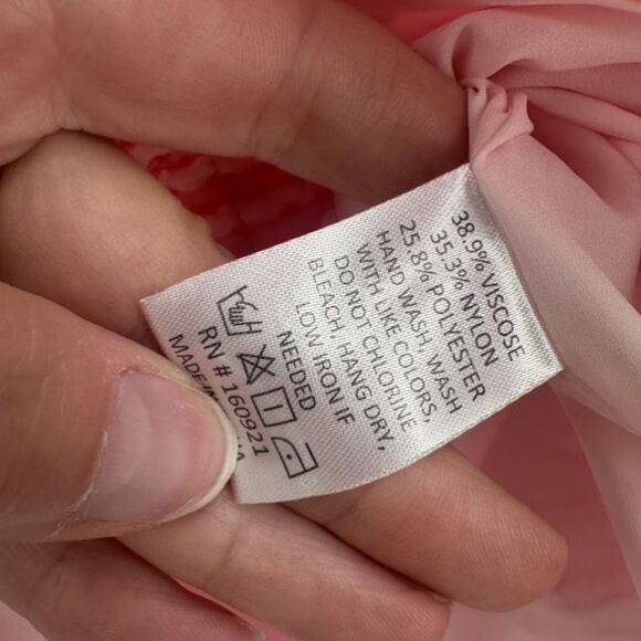 NWT Sedge Red & White Ruffle Short Suit Set Size Medium Candy Stripe Blouse - Picture 4 of 16